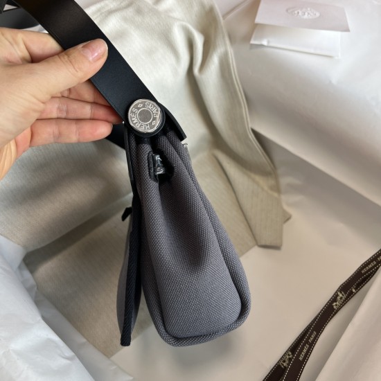 HERMÈS Picotin