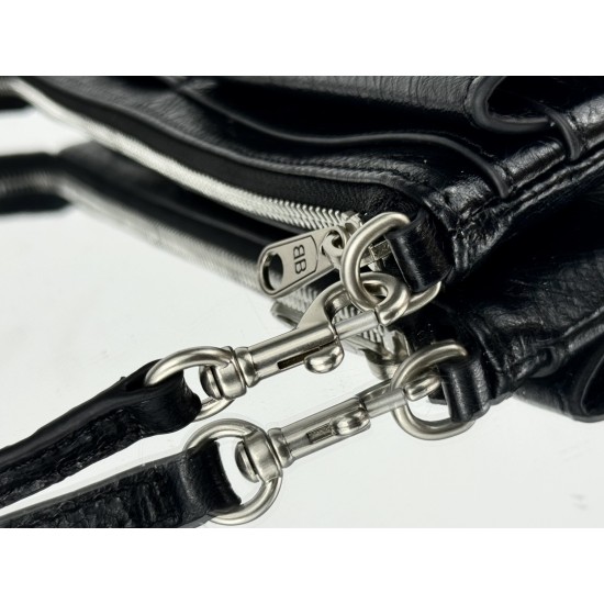 Balenciaga More ←