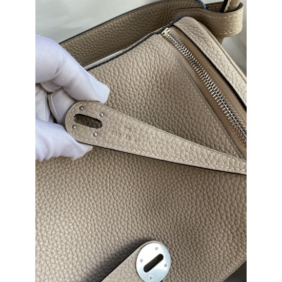 HERMÈS Lindy