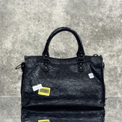 Balenciaga Le Cagole