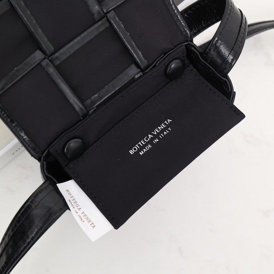 Bottega Veneta ​‍Cassette