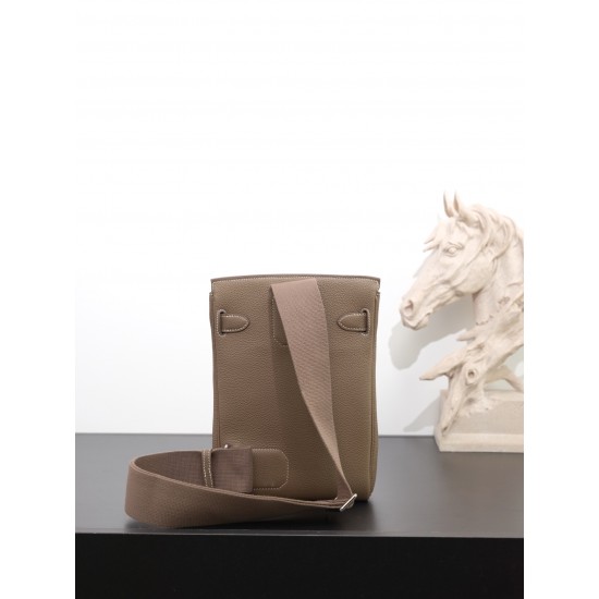 HERMÈS More