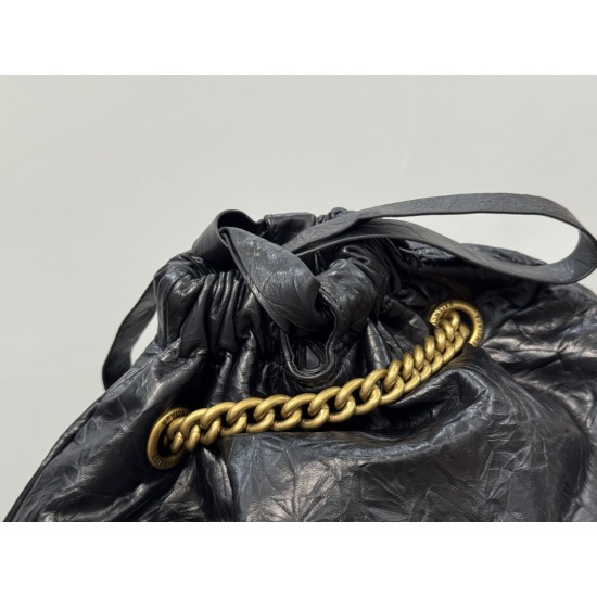 Balenciaga More ←
