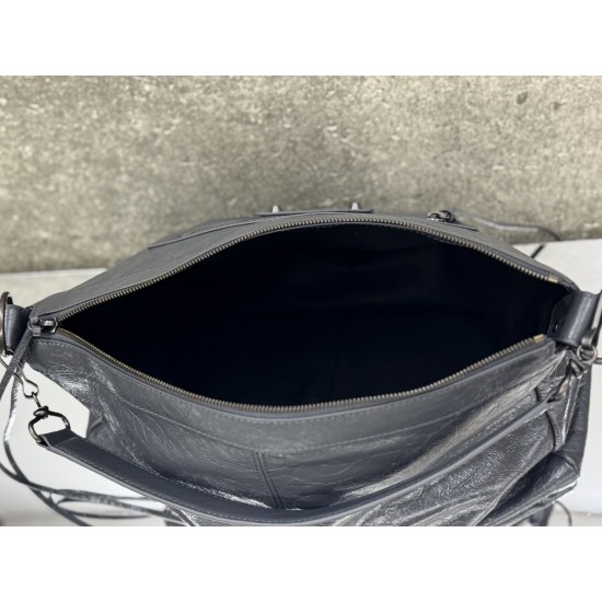Balenciaga Le Cagole