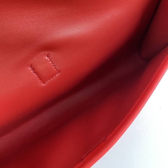 HERMÈS Clutchs