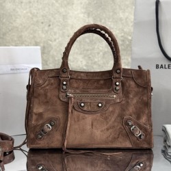Balenciaga Le Cagole