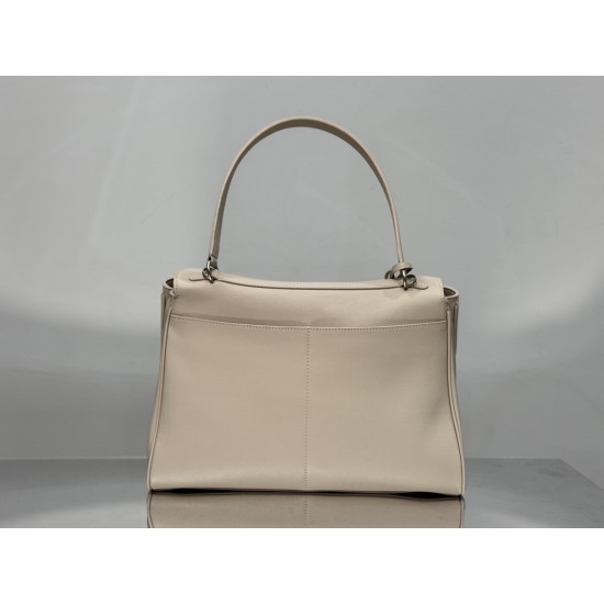 Balenciaga More ←