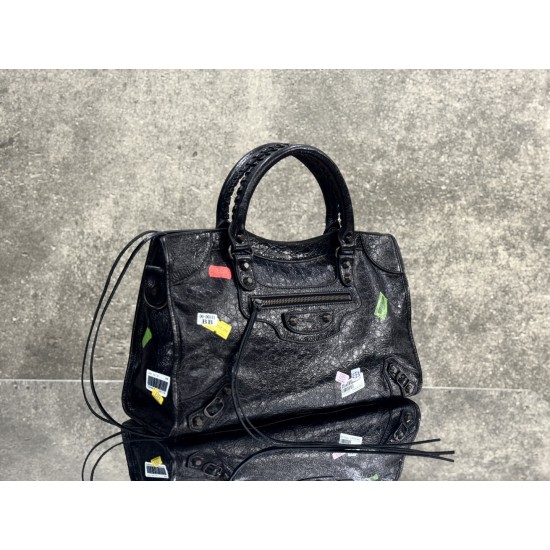 Balenciaga Le Cagole