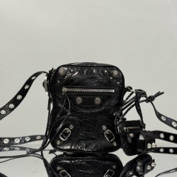 Balenciaga Le Cagole