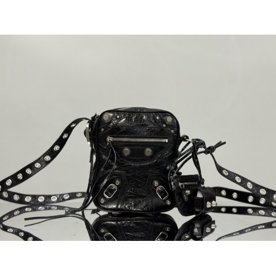 Balenciaga Le Cagole