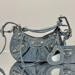 Balenciaga More ←