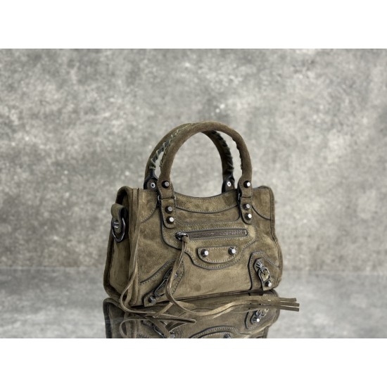 Balenciaga Le Cagole