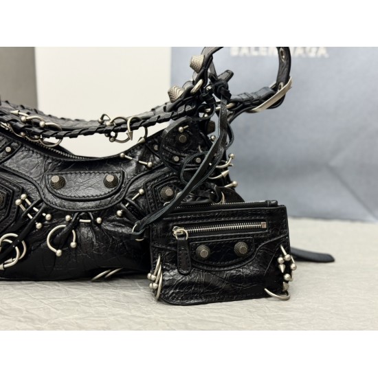 Balenciaga Le Cagole