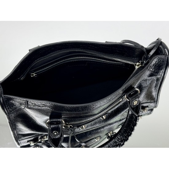 Balenciaga Le Cagole