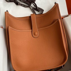 HERMÈS Evelyne