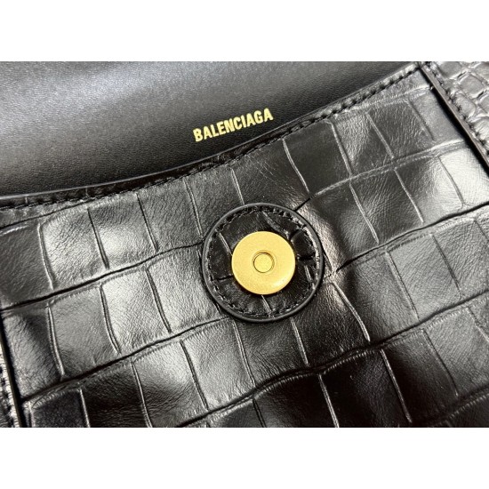 Balenciaga Downtown