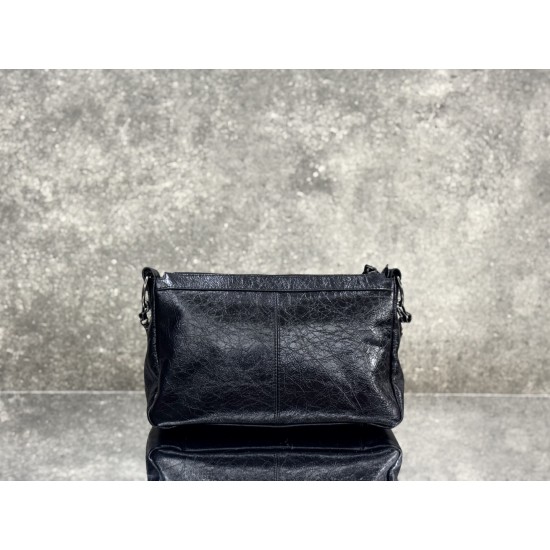 Balenciaga Le Cagole