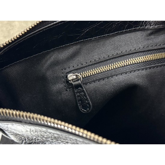 Balenciaga Le Cagole