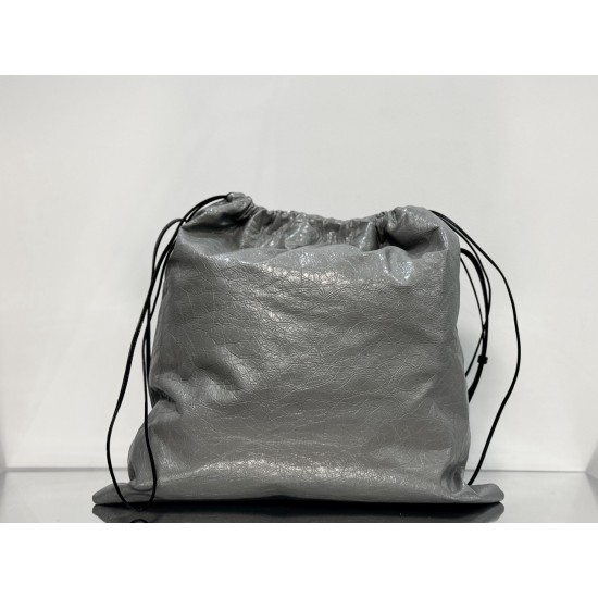 Balenciaga More ←