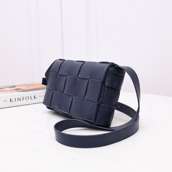 Bottega Veneta ​‍Cassette