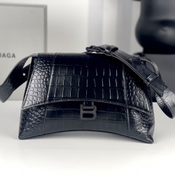 Balenciaga Downtown