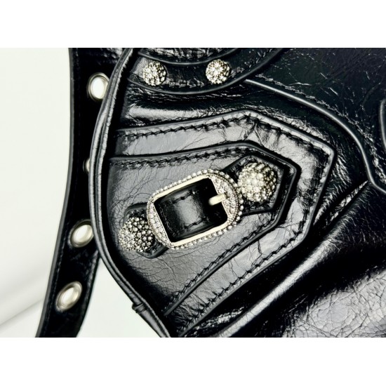Balenciaga Le Cagole