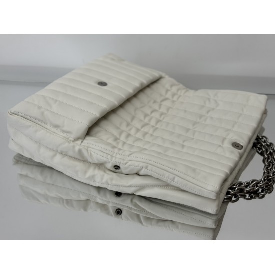 Balenciaga More ←