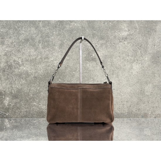 Balenciaga Le Cagole