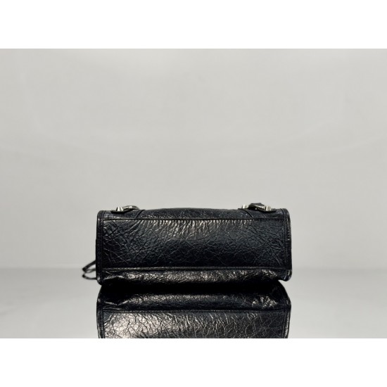 Balenciaga Le Cagole