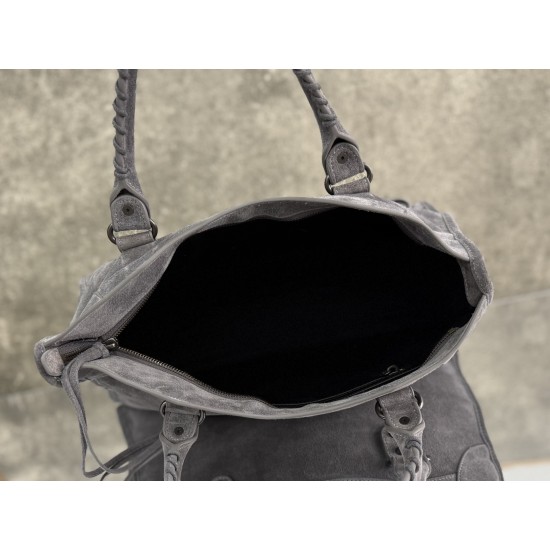 Balenciaga Le Cagole