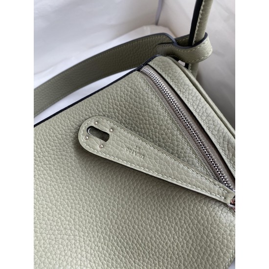 HERMÈS Lindy