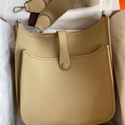 HERMÈS Evelyne