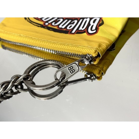 Balenciaga More ←