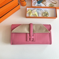 HERMÈS Clutchs