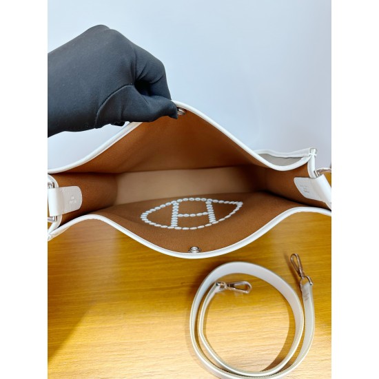 HERMÈS Evelyne