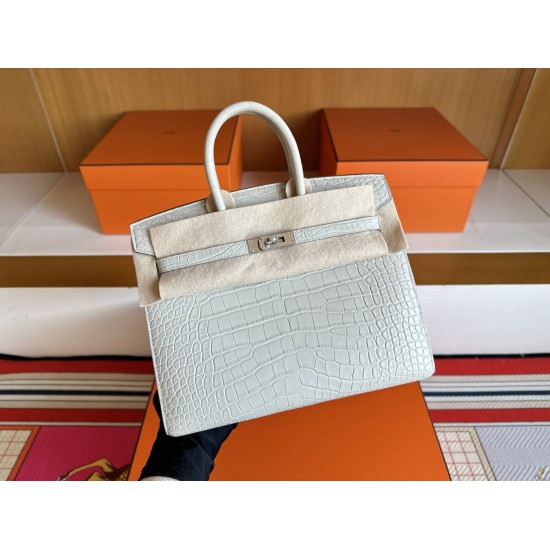 HERMÈS Birkin