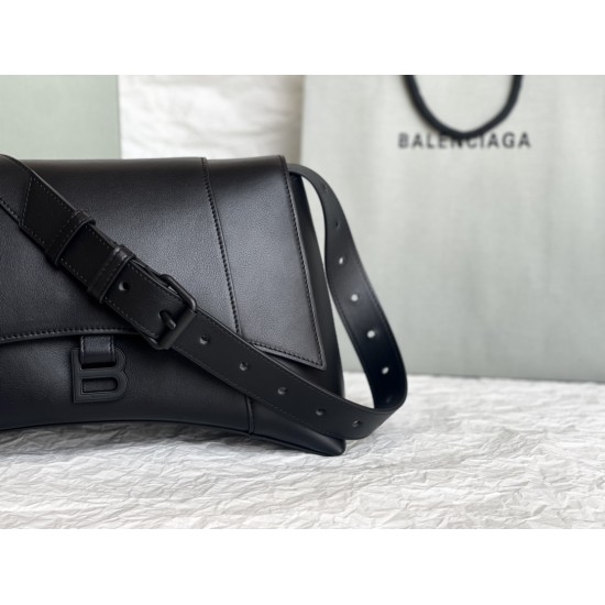 Balenciaga Downtown
