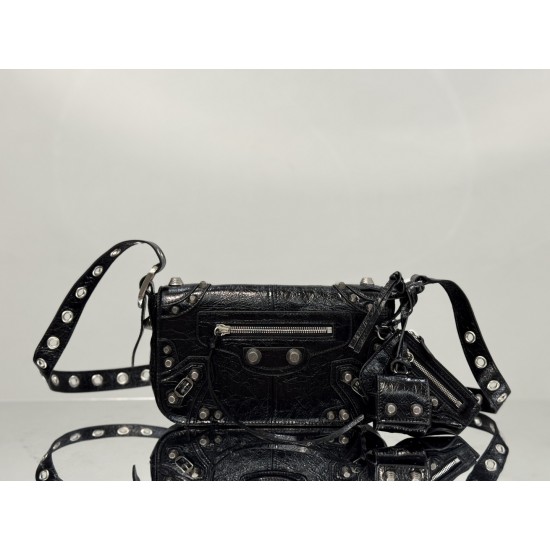 Balenciaga Le Cagole