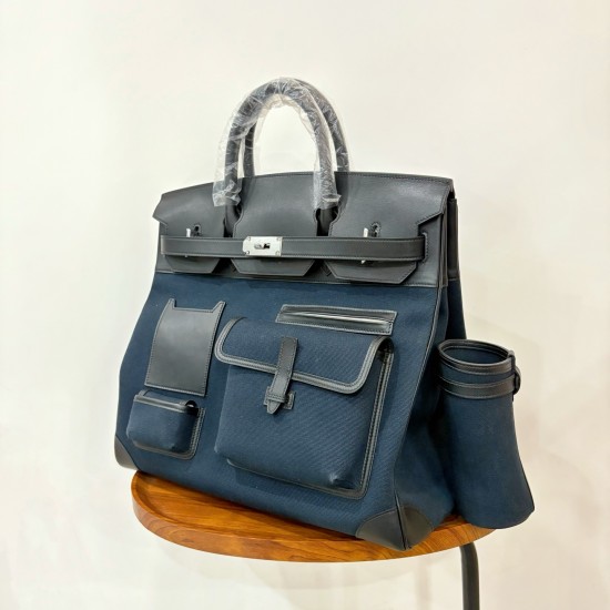 HERMÈS More