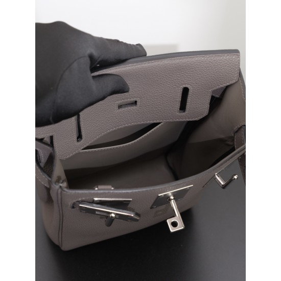 HERMÈS More