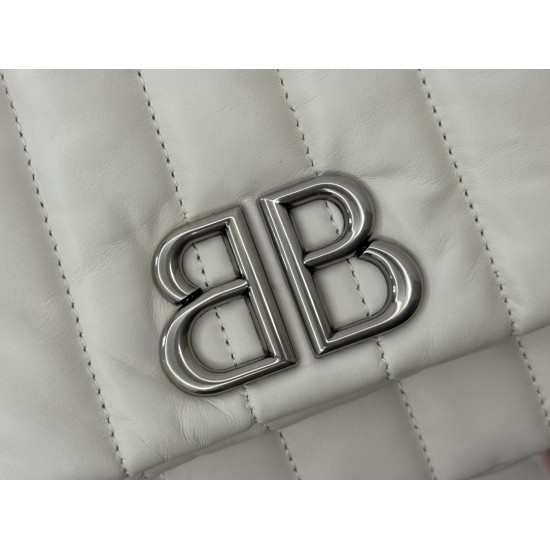 Balenciaga More ←