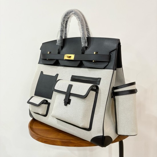 HERMÈS More