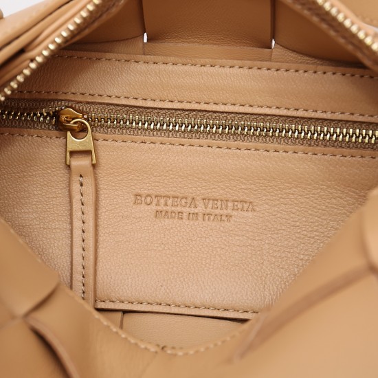 Bottega Veneta ​‍Cassette