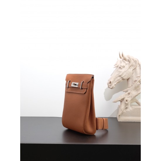 HERMÈS More