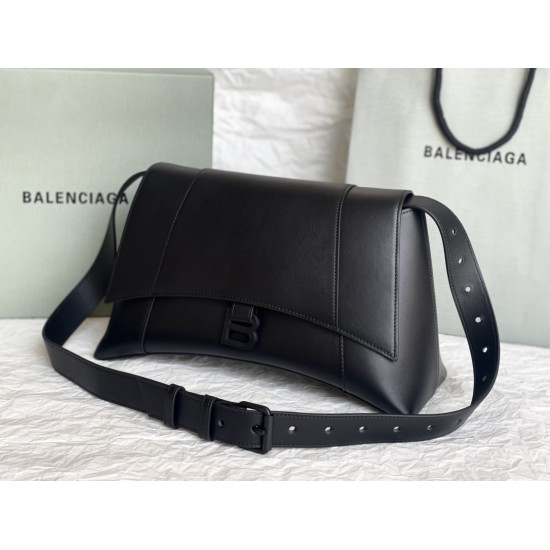 Balenciaga Downtown