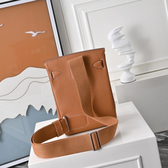 HERMÈS More
