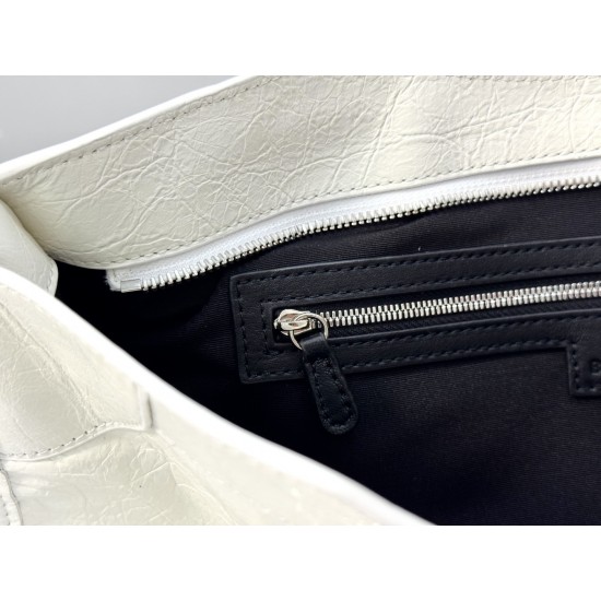 Balenciaga Le Cagole