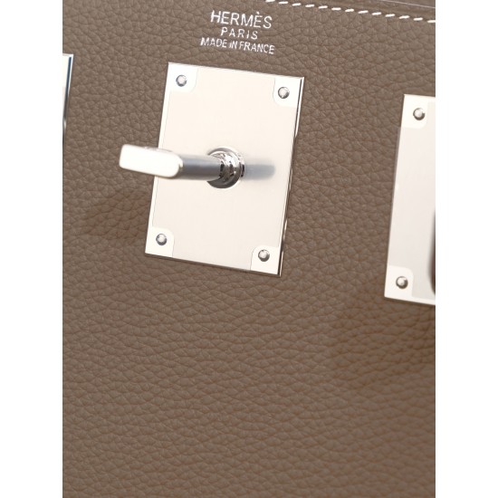 HERMÈS More