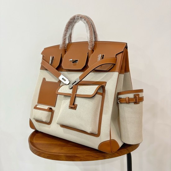 HERMÈS More