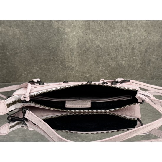 Balenciaga Le Cagole